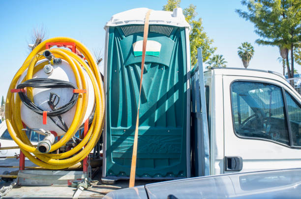 Portable Toilet Options We Offer in Meridian Hills, IN